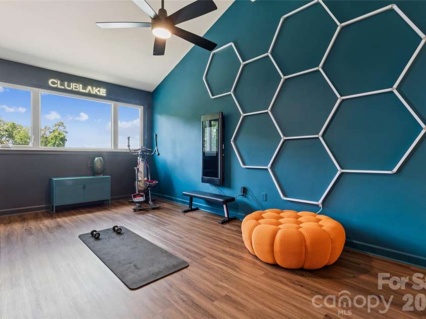 14039 Queens Harbor Road, Charlotte, NC 28278.  MLS# CAR4393361, YatesRealty ID 33388. 