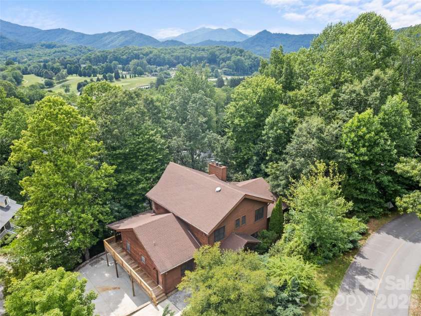 20 Sarah Court, Lake Junaluska, NC 28745.  MLS# CAR4394517, YatesRealty ID 33389. 