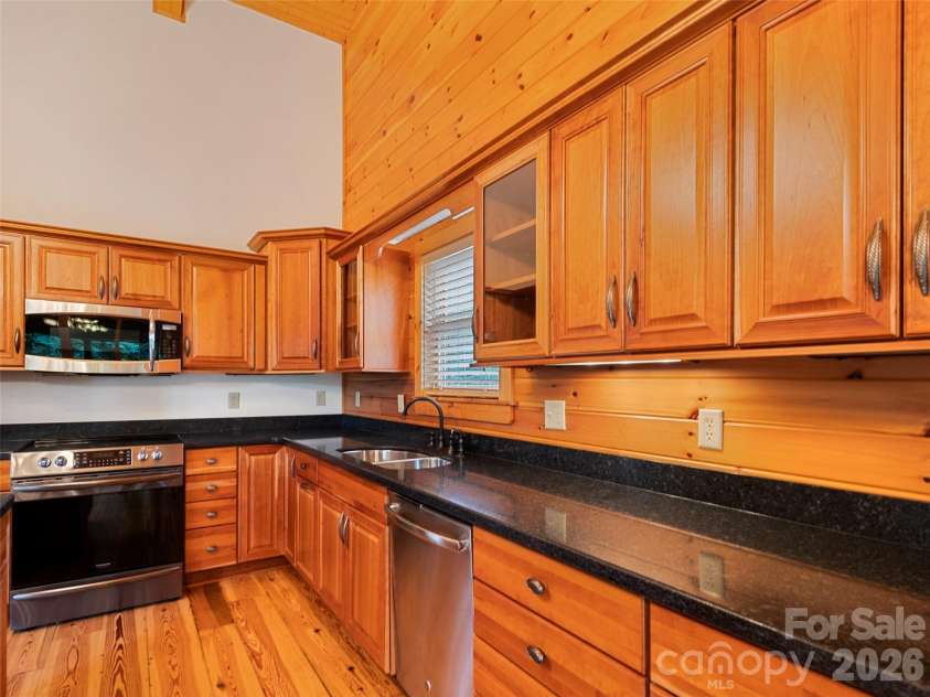 20 Sarah Court, Lake Junaluska, NC 28745.  MLS# CAR4394517, YatesRealty ID 33389. 