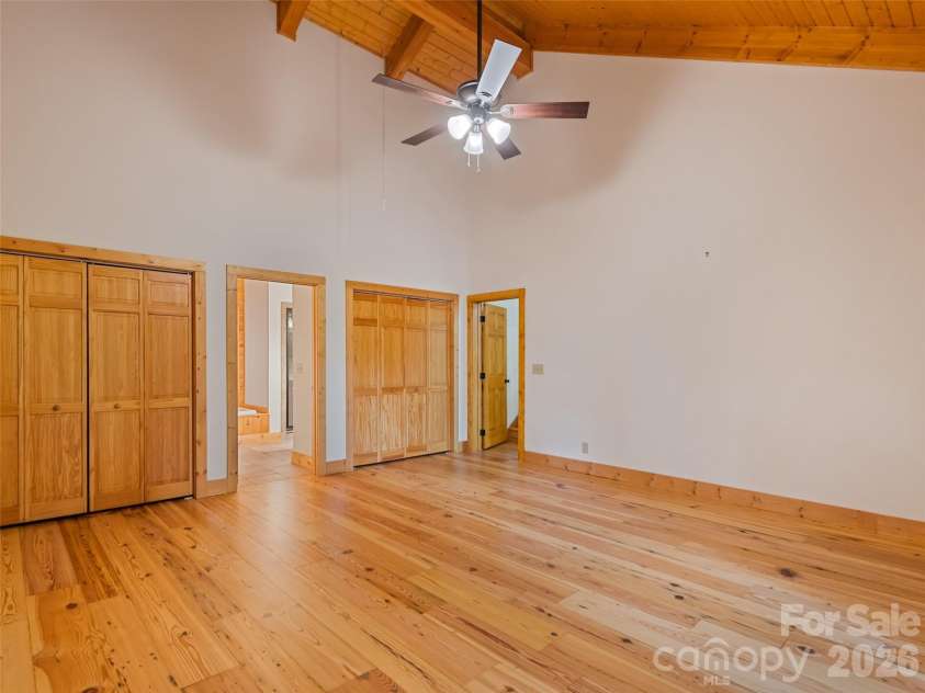 20 Sarah Court, Lake Junaluska, NC 28745.  MLS# CAR4394517, YatesRealty ID 33389. 