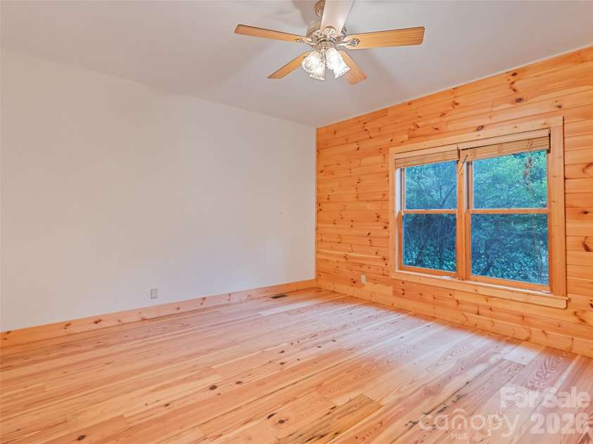 20 Sarah Court, Lake Junaluska, NC 28745.  MLS# CAR4394517, YatesRealty ID 33389. 