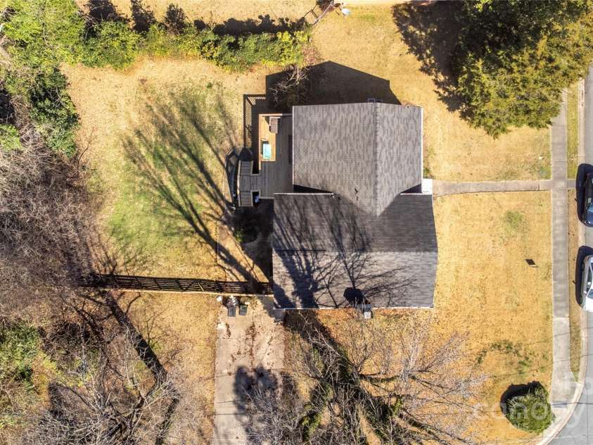 1628 Shannonhouse Drive, Charlotte, NC 28215.  MLS# CAR4161458, YatesRealty ID 3339. 