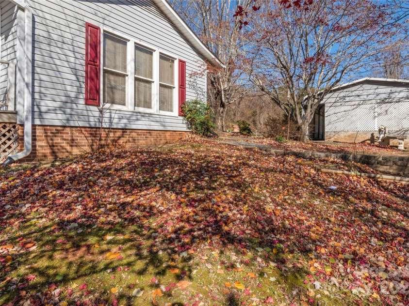5091 US Highway 21 None, Thurmond, NC 28683.  MLS# CAR4321699, YatesRealty ID 3339. 