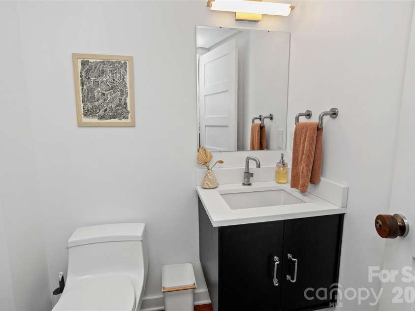 826 Town Mountain Road, Asheville, NC 28804.  MLS# CAR4279894, YatesRealty ID 3339. 