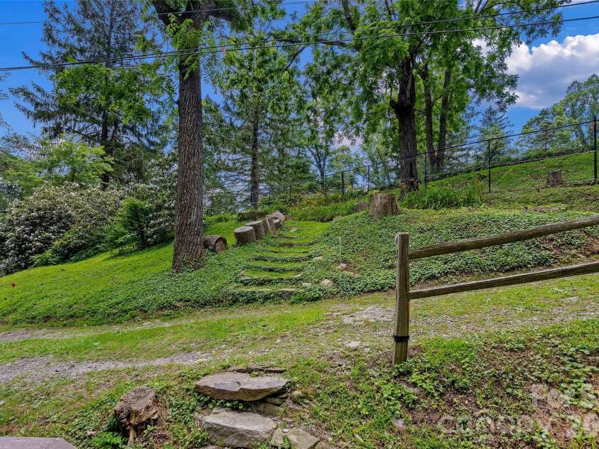 826 Town Mountain Road, Asheville, NC 28804.  MLS# CAR4279894, YatesRealty ID 3339. 