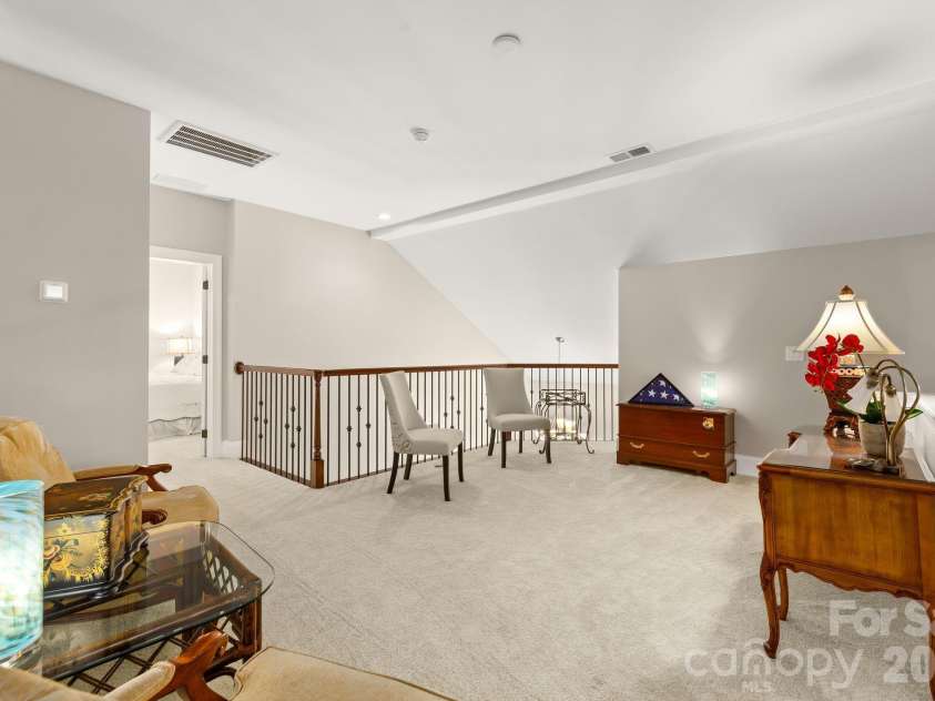12047 Cove Court, Charlotte, NC 28278.  MLS# CAR4394984, YatesRealty ID 33390. Second floor open loft