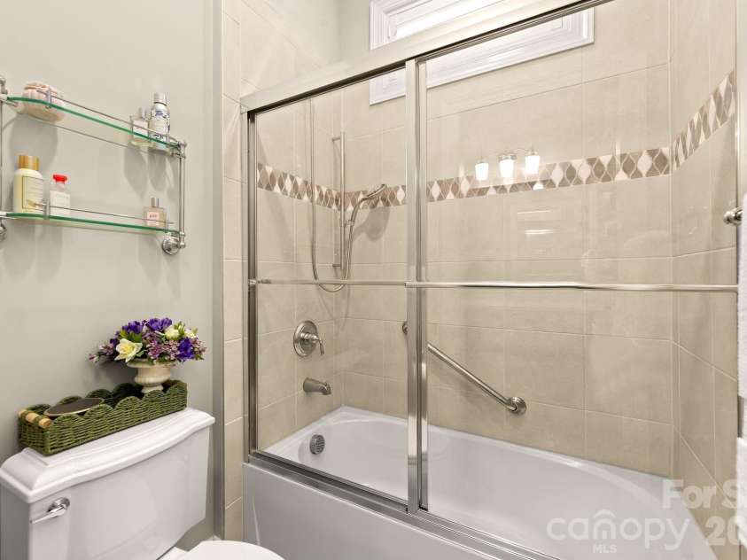 12047 Cove Court, Charlotte, NC 28278.  MLS# CAR4394984, YatesRealty ID 33390. Second primary bathroom