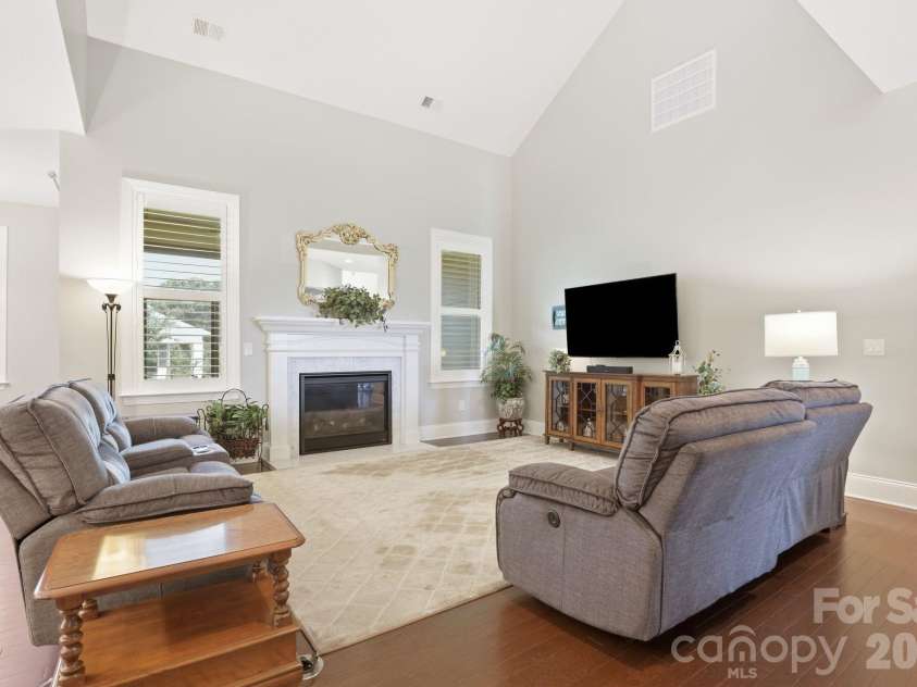 12047 Cove Court, Charlotte, NC 28278.  MLS# CAR4424173, YatesRealty ID 33390. 