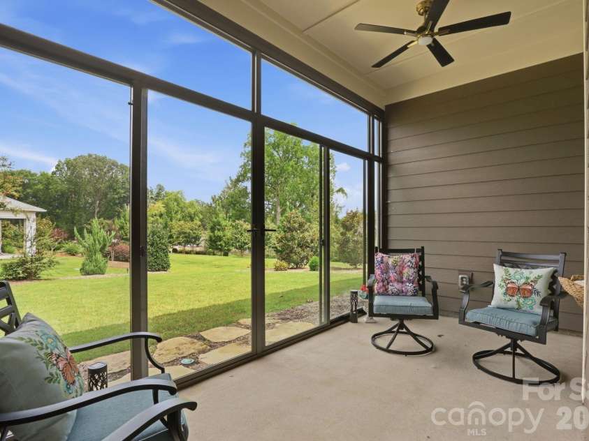 12047 Cove Court, Charlotte, NC 28278.  MLS# CAR4424173, YatesRealty ID 33390. 