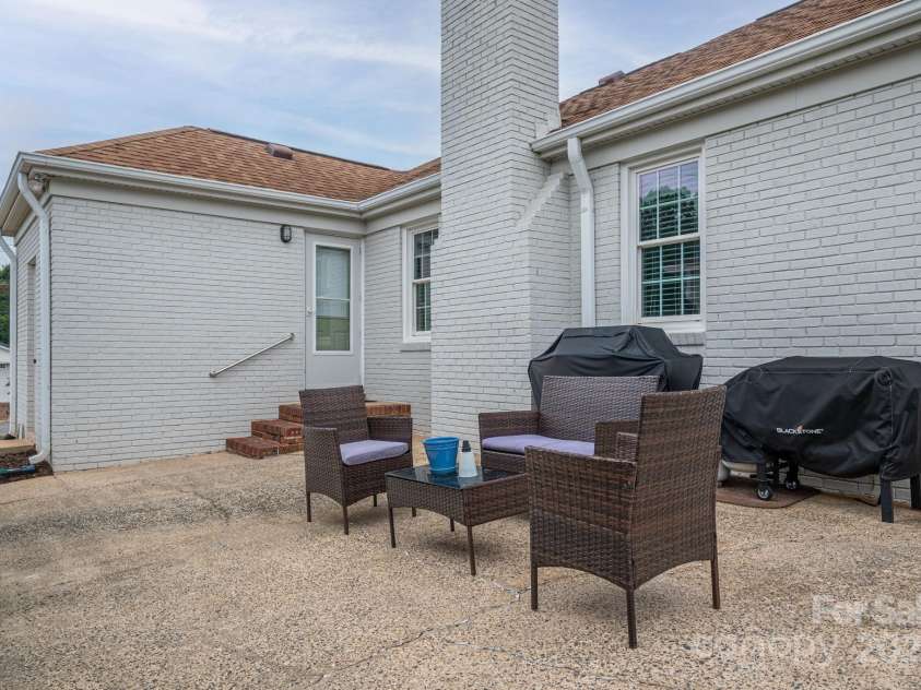 3501 Gardner Park Drive, Gastonia, NC 28054.  MLS# CAR4287459, YatesRealty ID 33390. Back Patio