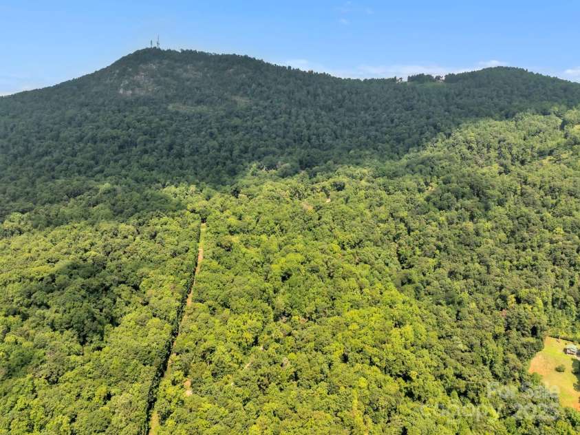 1220 Skyuka Mountain Road, Columbus, NC 28722.  MLS# CAR4288276, YatesRealty ID 33391. 