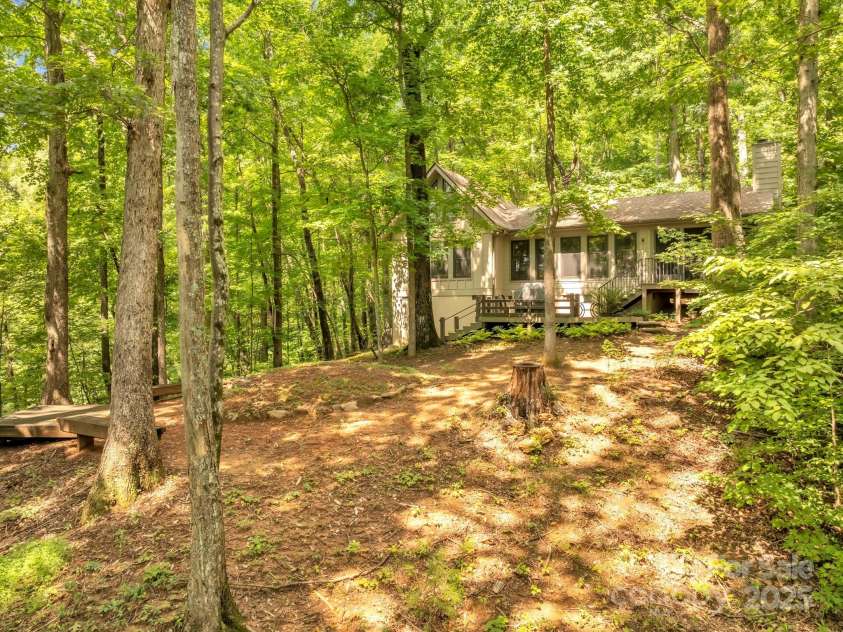1220 Skyuka Mountain Road, Columbus, NC 28722.  MLS# CAR4288276, YatesRealty ID 33391. 