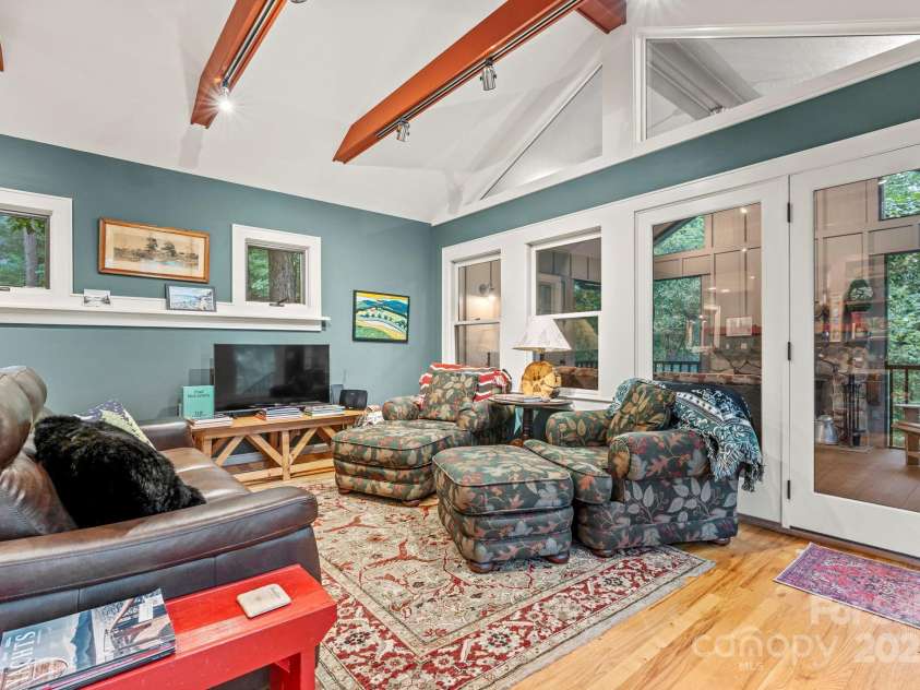 1220 Skyuka Mountain Road, Columbus, NC 28722.  MLS# CAR4288276, YatesRealty ID 33391. Cozy Living area