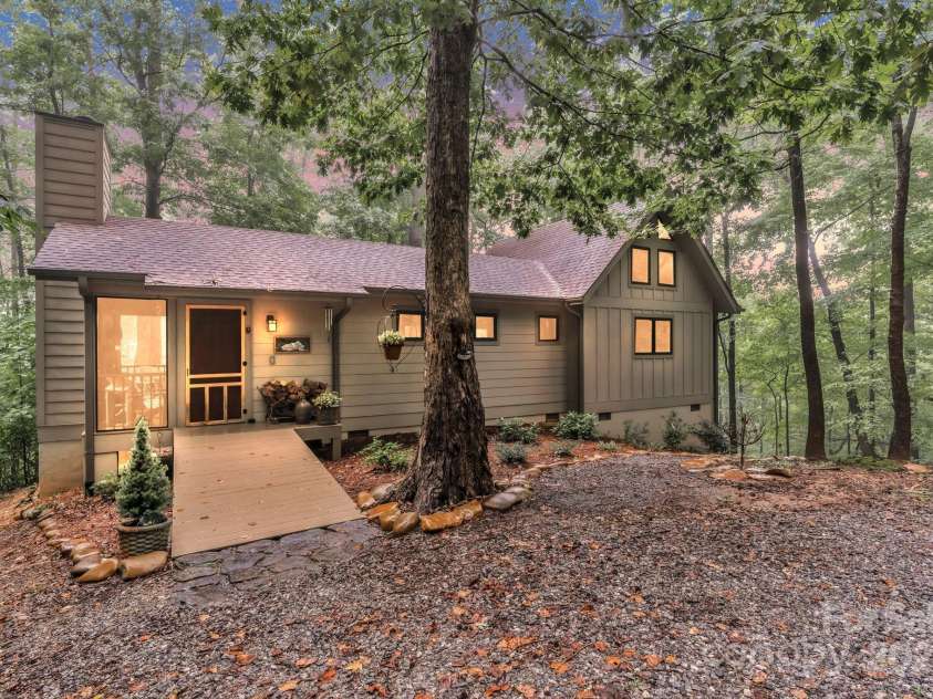 1220 Skyuka Mountain Road, Columbus, NC 28722.  MLS# CAR4288276, YatesRealty ID 33391. Front of Home