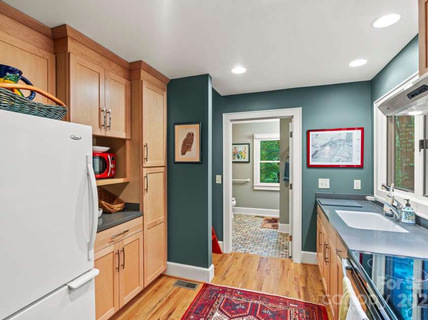 1220 Skyuka Mountain Road, Columbus, NC 28722.  MLS# CAR4288276, YatesRealty ID 33391. Kitchen