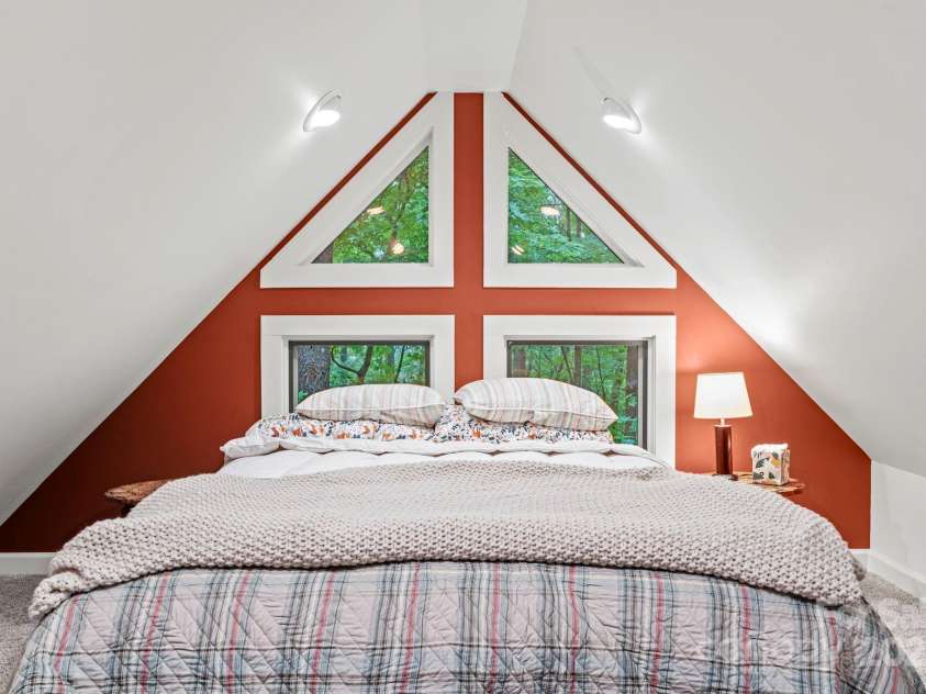 1220 Skyuka Mountain Road, Columbus, NC 28722.  MLS# CAR4288276, YatesRealty ID 33391. Sleeping Loft