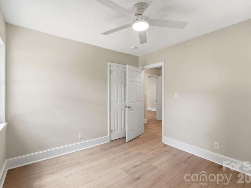 2617 Clydesdale Terrace, Charlotte, NC 28208.  MLS# CAR4396646, YatesRealty ID 33391. 3rd bedroom
