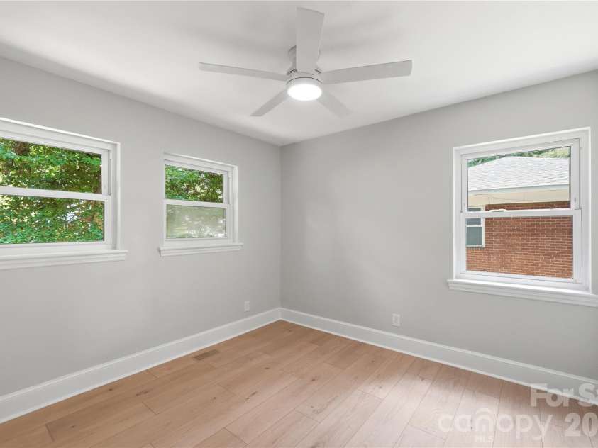 2617 Clydesdale Terrace, Charlotte, NC 28208.  MLS# CAR4396646, YatesRealty ID 33391. 3rd Bedrrom