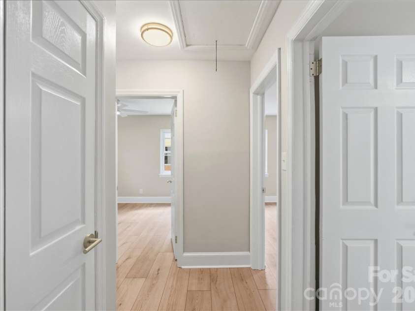 2617 Clydesdale Terrace, Charlotte, NC 28208.  MLS# CAR4396646, YatesRealty ID 33391. 