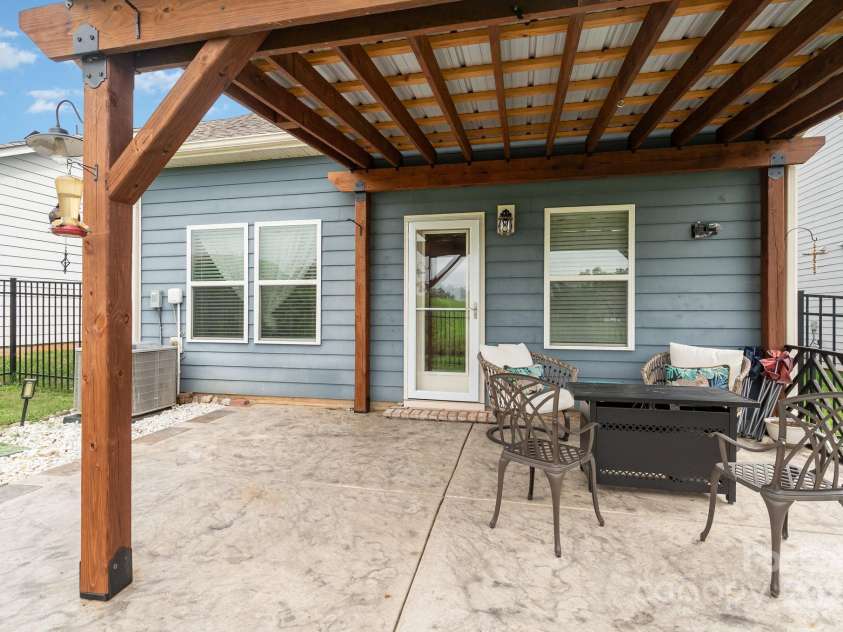 40117 Crooked Stick Drive, Lancaster, SC 29720.  MLS# CAR4294220, YatesRealty ID 33392. 