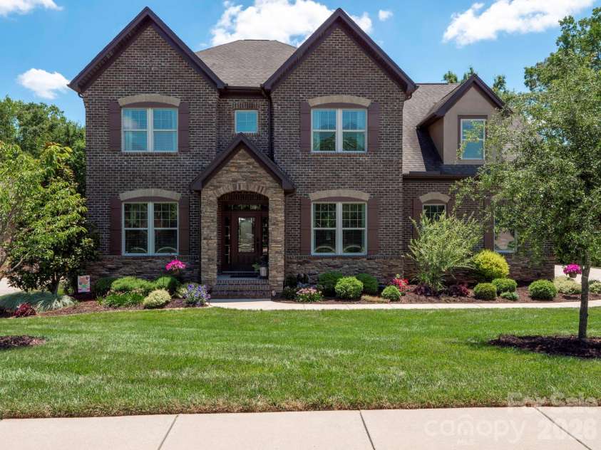 8161 Clems Branch Road, Fort Mill, SC 29707.  MLS# CAR4395982, YatesRealty ID 33392. 