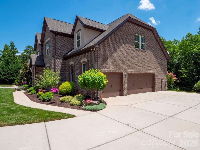 8161 Clems Branch Road, Fort Mill, SC 29707.  MLS# CAR4395982, YatesRealty ID 33392. 