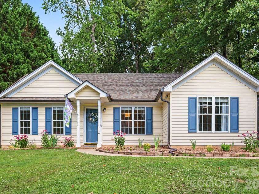 116 Julia Street, Mount Holly, NC 28120.  MLS# CAR4395942, YatesRealty ID 33393. 