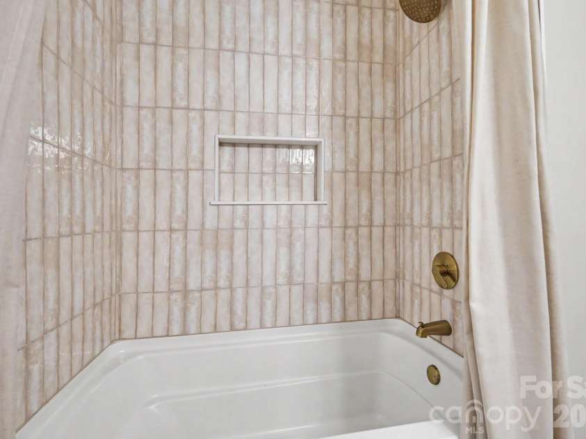 116 Julia Street, Mount Holly, NC 28120.  MLS# CAR4395942, YatesRealty ID 33393. 