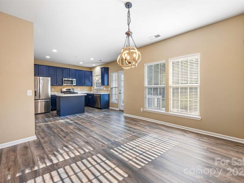 128 Autumn Falls Drive, Lake Wylie, SC 29710.  MLS# CAR4287953, YatesRealty ID 33393. 