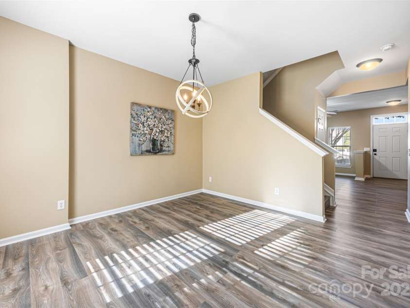 128 Autumn Falls Drive, Lake Wylie, SC 29710.  MLS# CAR4287953, YatesRealty ID 33393. 