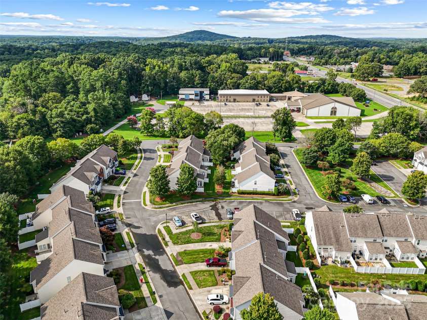 128 Autumn Falls Drive, Lake Wylie, SC 29710.  MLS# CAR4287953, YatesRealty ID 33393. 