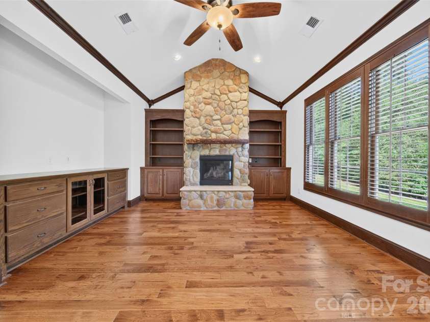 157 Natures Trail, Statesville, NC 28625.  MLS# CAR4396943, YatesRealty ID 33394. Den