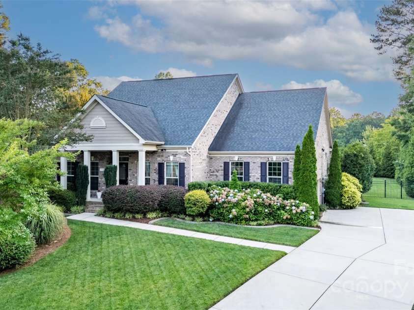 3981 Spinnaker Place, Denver, NC 28037.  MLS# CAR4273825, YatesRealty ID 33394. 