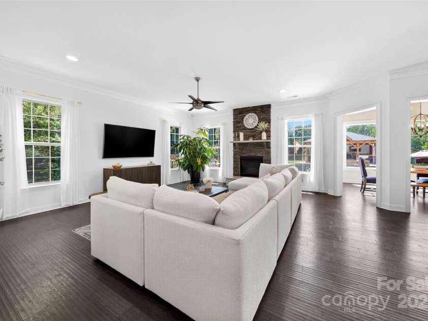 3981 Spinnaker Place, Denver, NC 28037.  MLS# CAR4273825, YatesRealty ID 33394. 