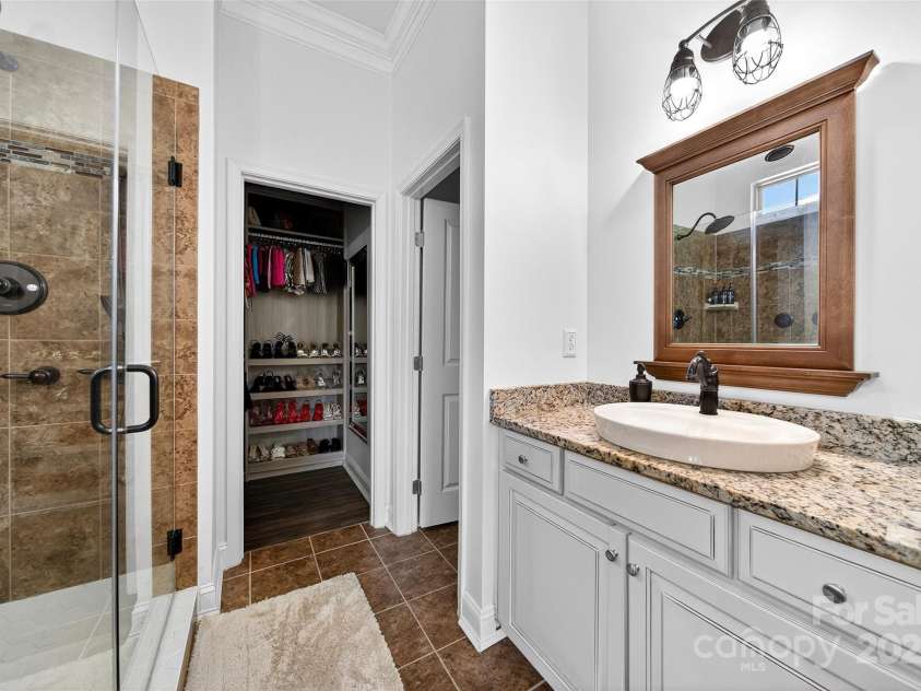 3981 Spinnaker Place, Denver, NC 28037.  MLS# CAR4273825, YatesRealty ID 33394. 