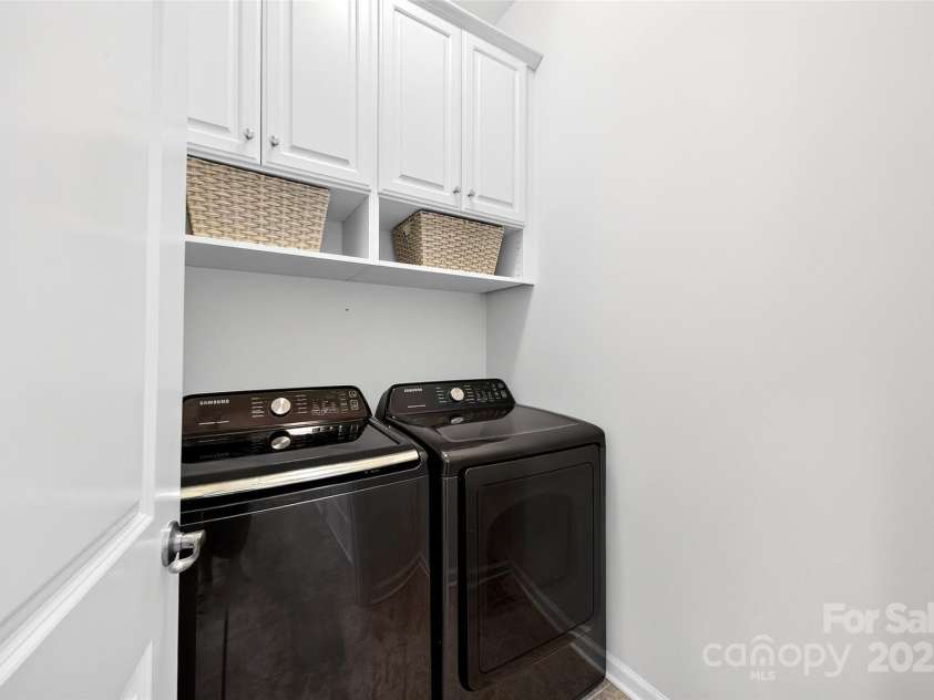 3981 Spinnaker Place, Denver, NC 28037.  MLS# CAR4273825, YatesRealty ID 33394. 