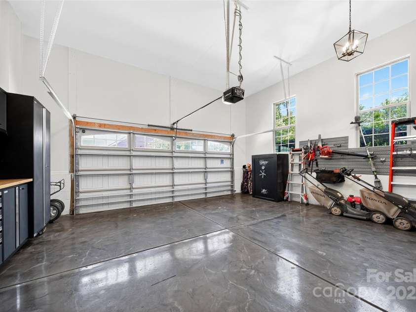 3981 Spinnaker Place, Denver, NC 28037.  MLS# CAR4273825, YatesRealty ID 33394. 