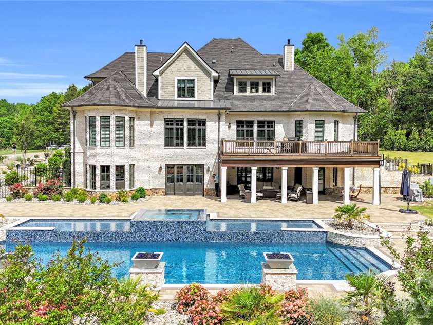 1430 Rosehill Drive, Waxhaw, NC 28173.  MLS# CAR4341859, YatesRealty ID 33396. 