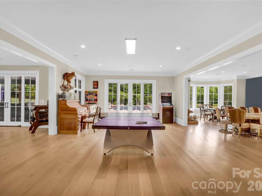 1430 Rosehill Drive, Waxhaw, NC 28173.  MLS# CAR4341859, YatesRealty ID 33396. Basement Open area can have so many optional uses 