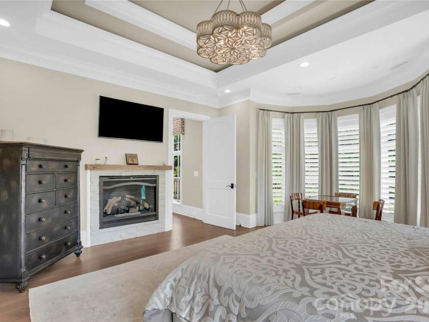 1430 Rosehill Drive, Waxhaw, NC 28173.  MLS# CAR4341859, YatesRealty ID 33396. Fireplace in the Primary Bedroom