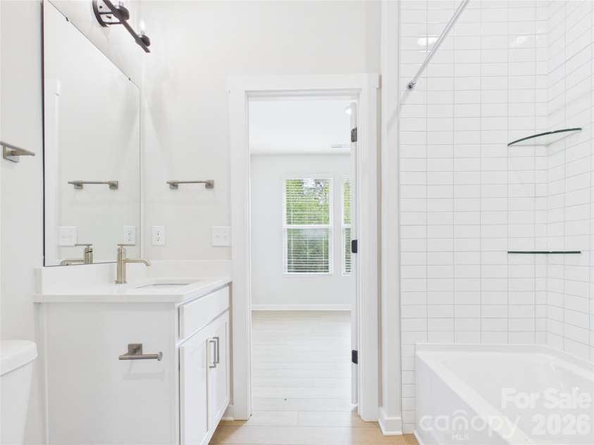 2641 Ravencroft Drive, Charlotte, NC 28208.  MLS# CAR4389878, YatesRealty ID 33396. 
