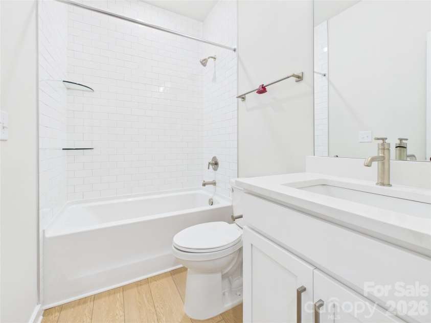 2641 Ravencroft Drive, Charlotte, NC 28208.  MLS# CAR4389878, YatesRealty ID 33396. 