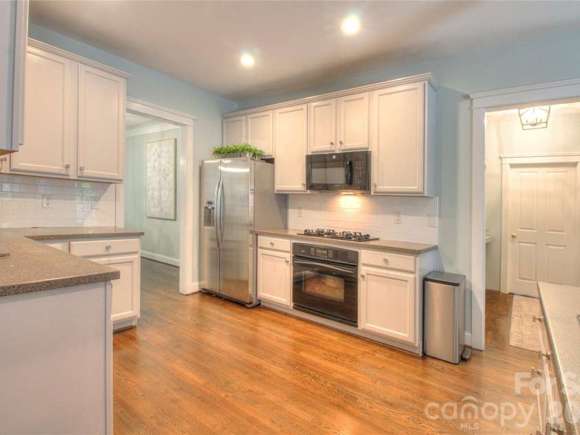 3009 Thayer Drive, Waxhaw, NC 28173.  MLS# CAR4385990, YatesRealty ID 33397. 