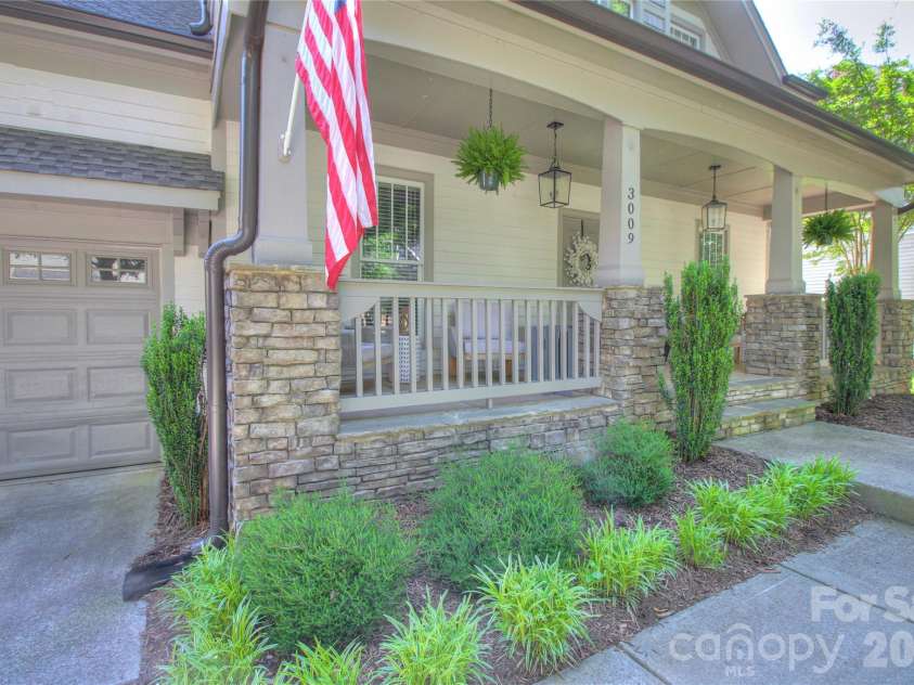 3009 Thayer Drive, Waxhaw, NC 28173.  MLS# CAR4385990, YatesRealty ID 33397. 