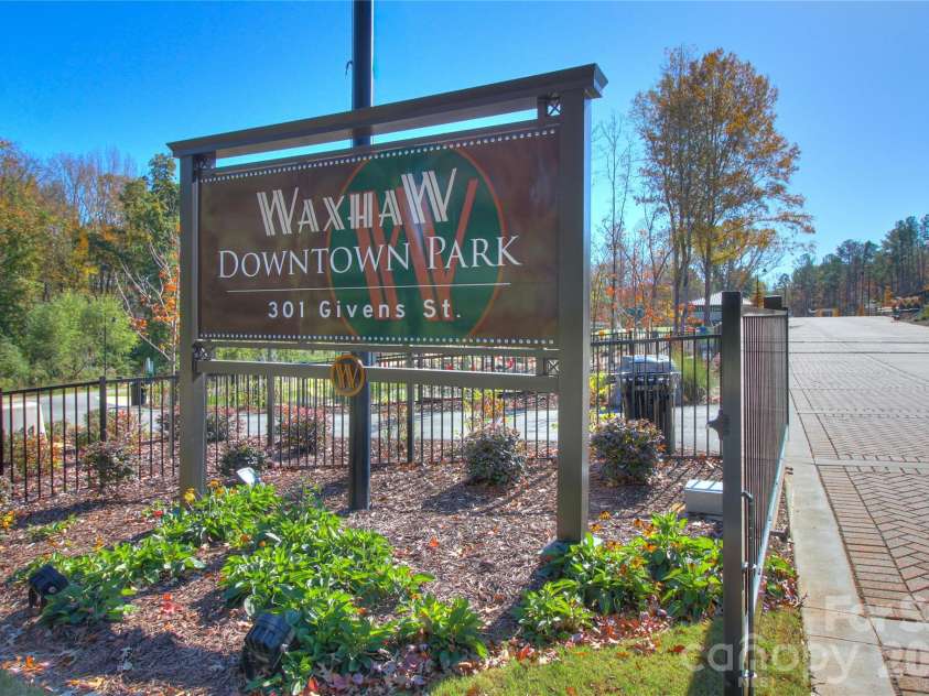 3009 Thayer Drive, Waxhaw, NC 28173.  MLS# CAR4385990, YatesRealty ID 33397. 