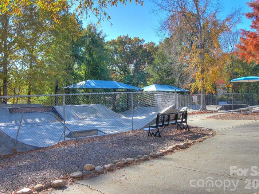 3009 Thayer Drive, Waxhaw, NC 28173.  MLS# CAR4385990, YatesRealty ID 33397. 