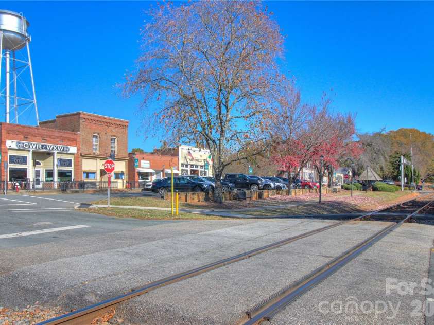 3009 Thayer Drive, Waxhaw, NC 28173.  MLS# CAR4385990, YatesRealty ID 33397. 
