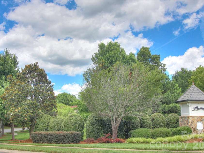 3009 Thayer Drive, Waxhaw, NC 28173.  MLS# CAR4385990, YatesRealty ID 33397. 