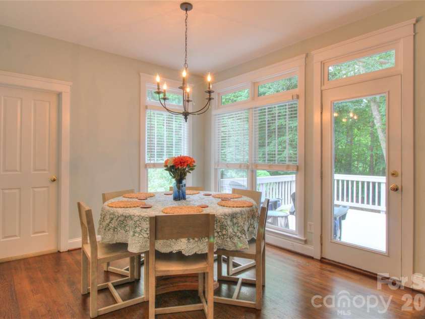 3009 Thayer Drive, Waxhaw, NC 28173.  MLS# CAR4385990, YatesRealty ID 33397. 