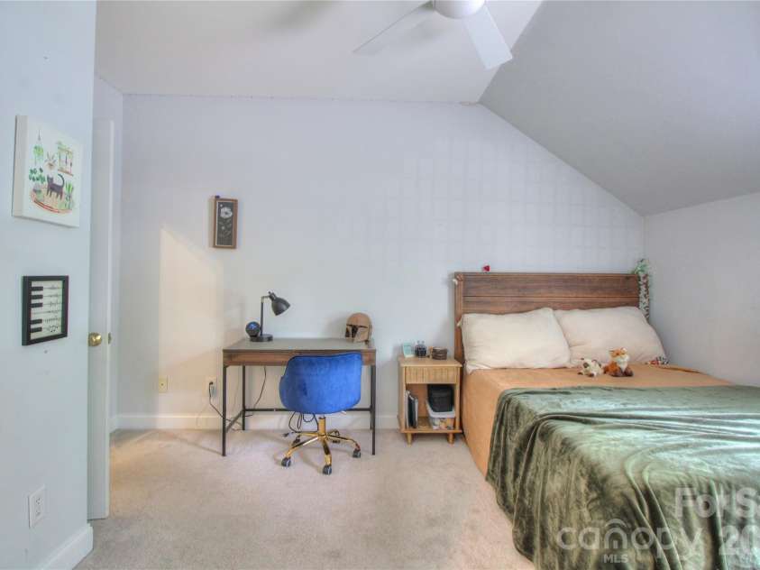 3009 Thayer Drive, Waxhaw, NC 28173.  MLS# CAR4385990, YatesRealty ID 33397. 